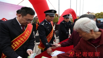 吕梁市交警支队长韩毅深入中阳大队调研督导交通秩序管理工作